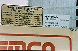 Cartel del proyecto Golf 5 Estrellas: estructuras a cargo de Tinman, Quiun y Muñoz.