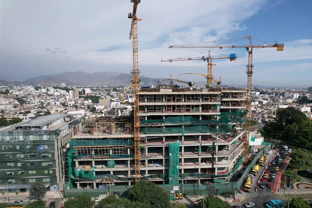 Torre Hospitalaria Clínica Internacional, imagen 2